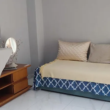 Little Hause Πανσιόν Ψακούδια