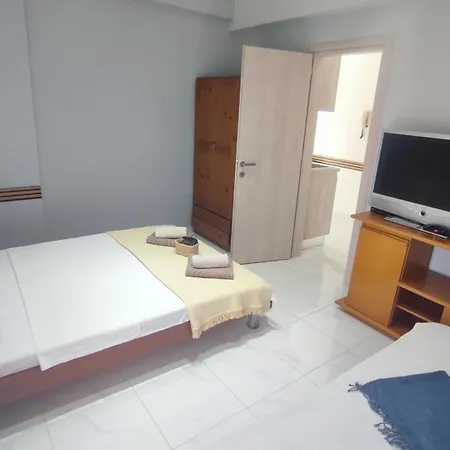 Little Hause Πανσιόν 3*
