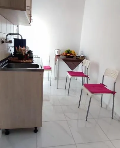 Little Hause Konukevi 3*