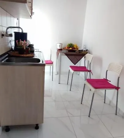 Little Hause Guest house *