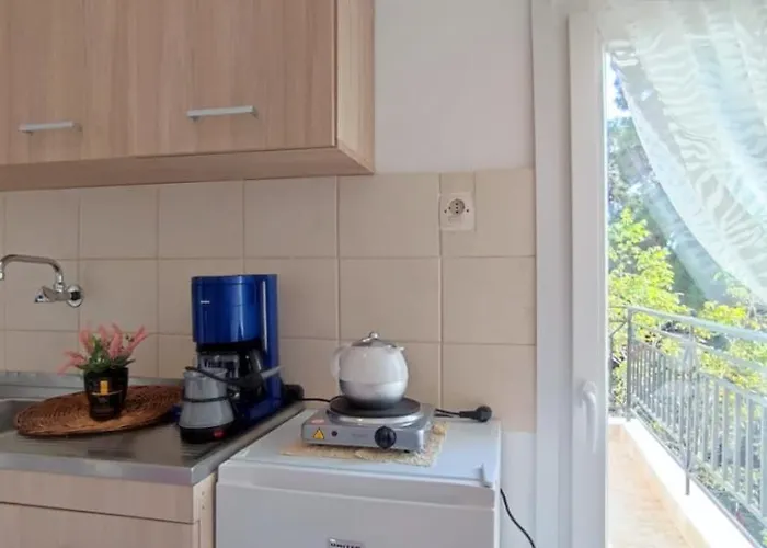 Little Hause Psakoudia