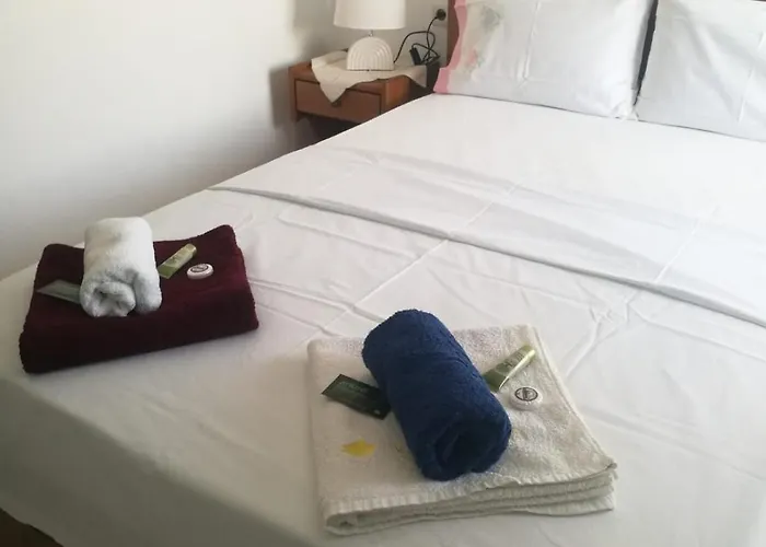 Little Hause Pensión Psakoudia