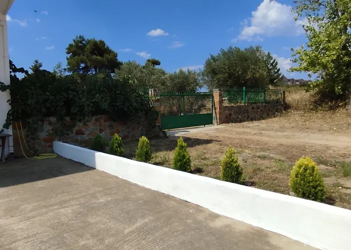 Pensión Little Hause Psakoudia