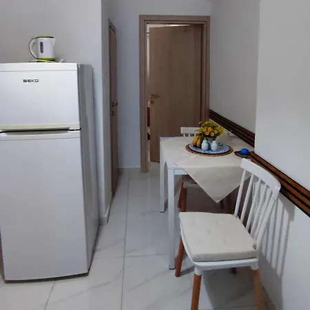 Little Hause 3* Psakoudia