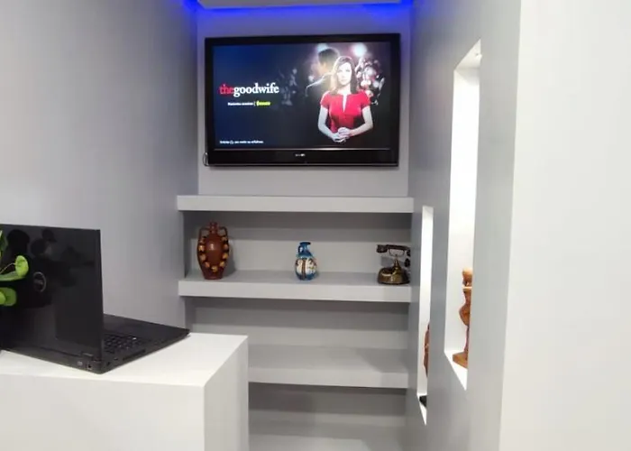 Little Hause Psakoudia