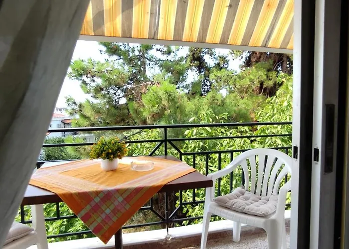 Pensiune Little Hause